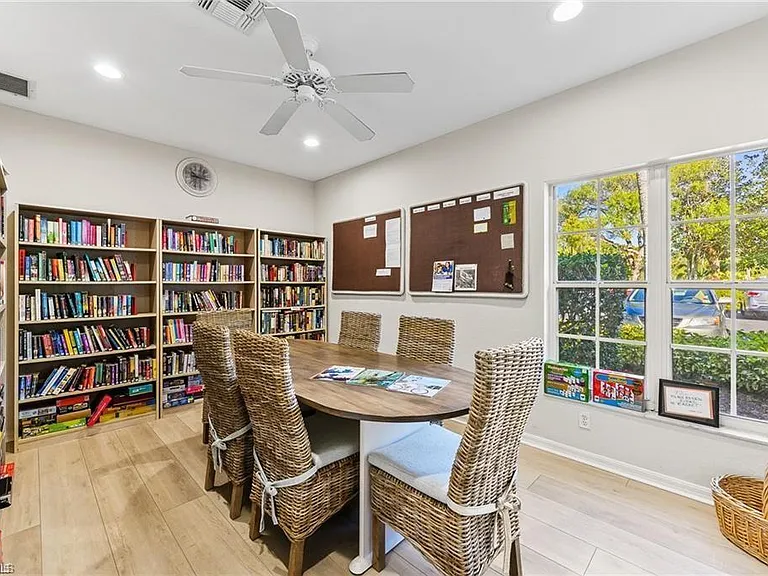 2476 Orchid Bay Dr #W-201 — Photo 31
