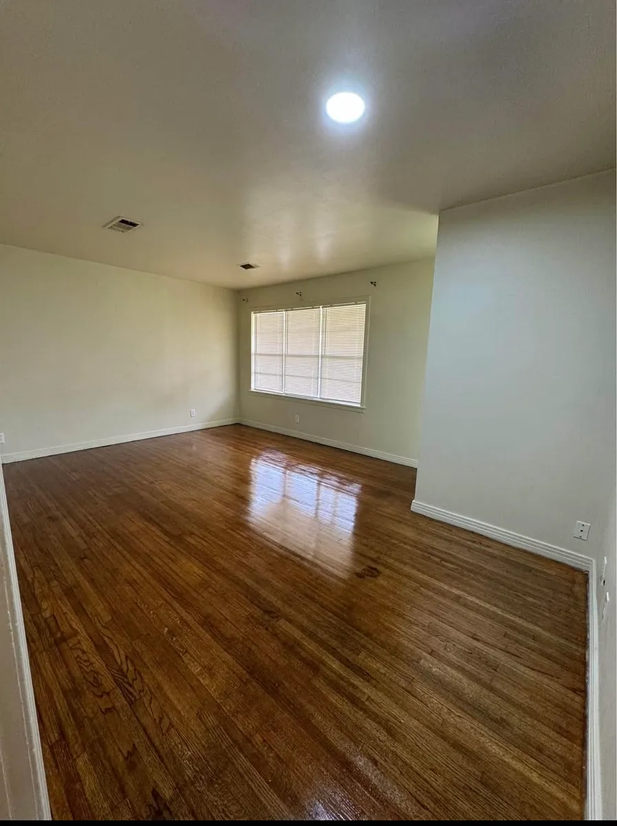 Building Photo - 5955 Callaway Dr