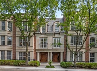 1038 N Western Ave, Lake Forest, IL 60045