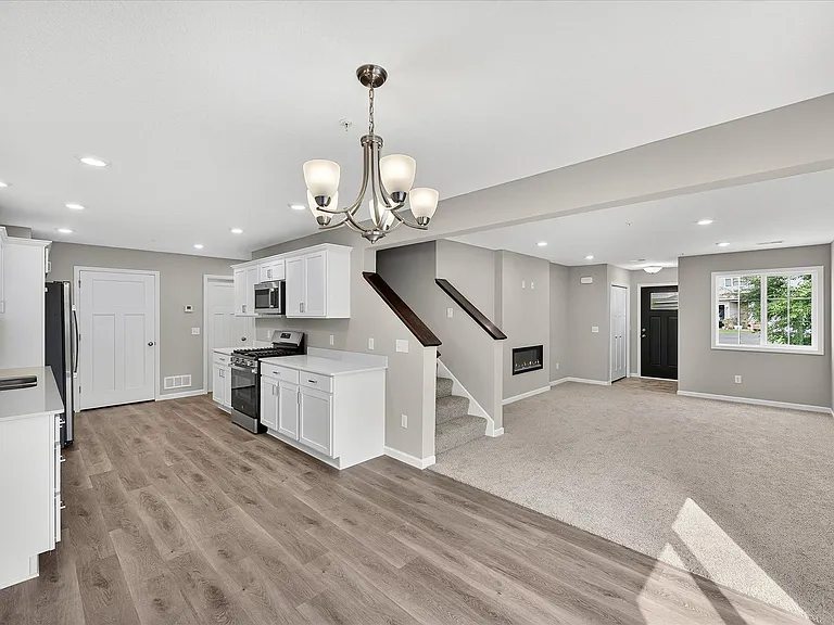 25563 3rd St W — Photo 4
