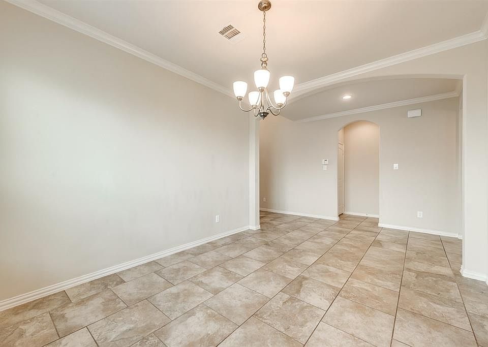 1st image of 16603 Highland Country Dr