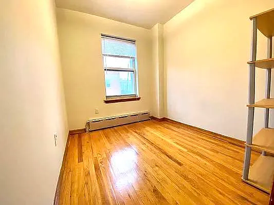 Rented by Modern Spaces | media 32