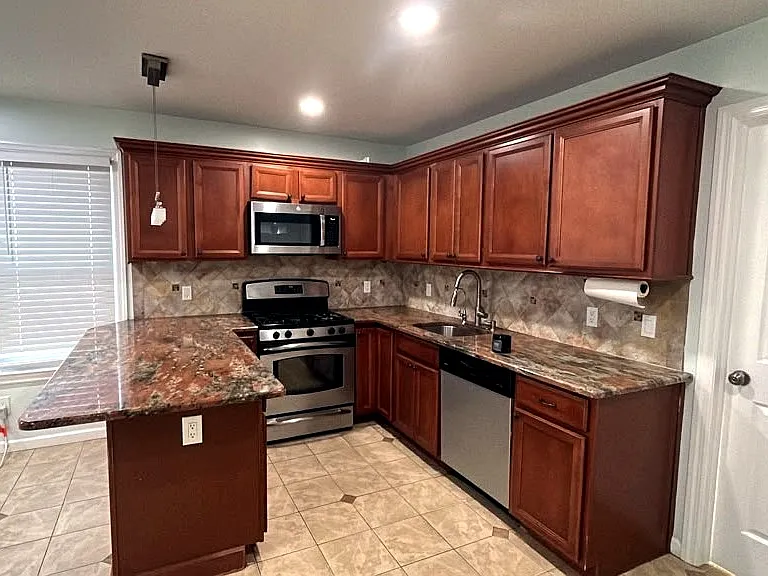 52 Marlboro Rd #1 — Photo 8