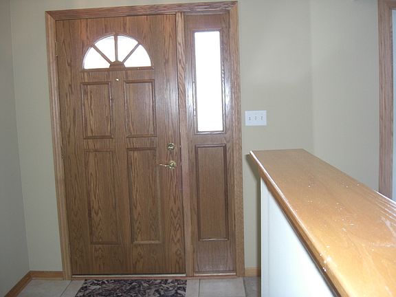 3rd image of 5529 S McVicker Ave