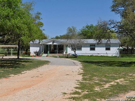 2nd image of 143 County Road 7722