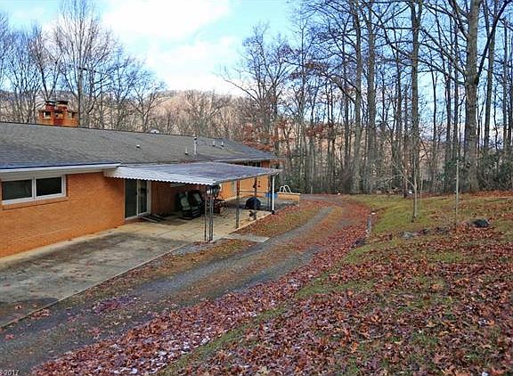 2nd image of 66 Pewee Ln