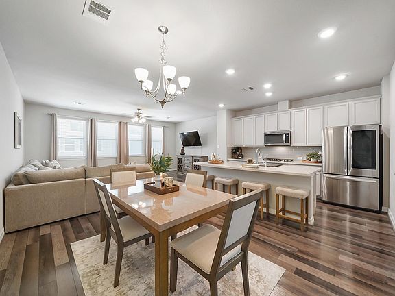 3rd image of 9416 Caddo Ridge Ln