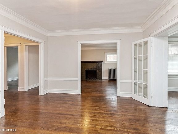 5th image of 5447 S Woodlawn Ave #2