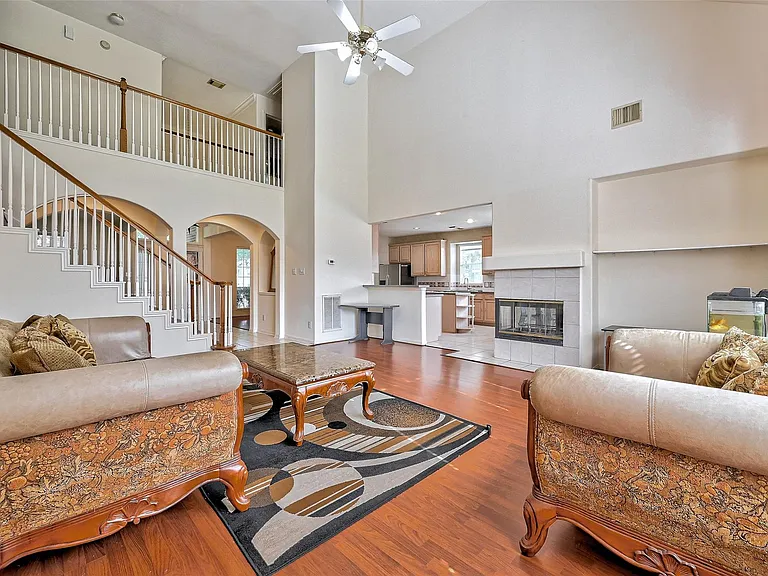 6806 Rhodes Ct — Photo 14