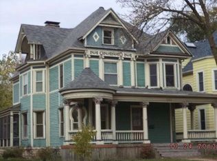 1303 Main St, La Crosse, WI 54601