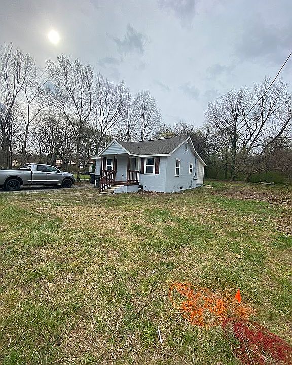1st image of 803 Chandler Ave
