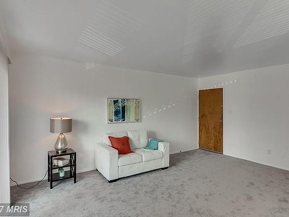 5th image of 1509 S George Mason Dr APT 11