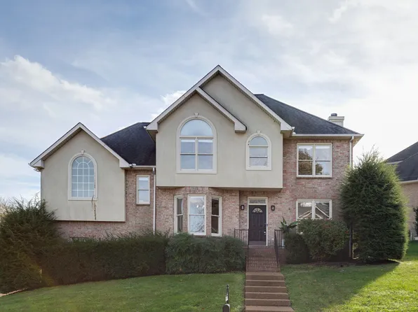 7177 Forrest Oaks Dr, Nashville, TN 37221