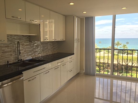 3rd image of 1905 N Ocean Blvd APT 5F