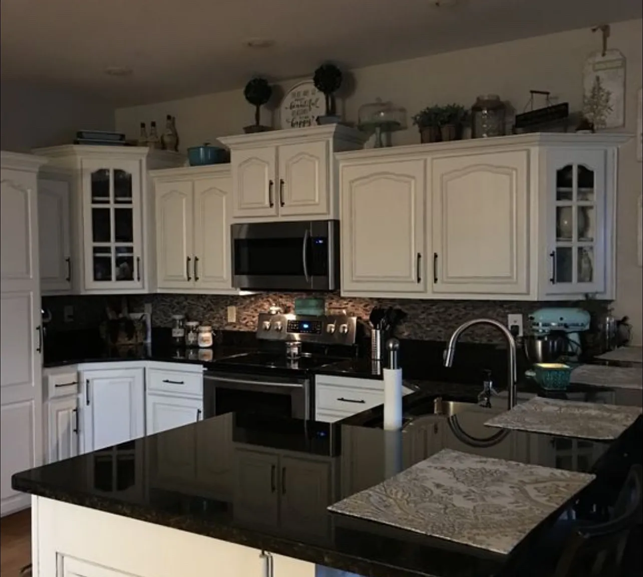 4 bed, 2691 sqft, $2,500 — Photo 2