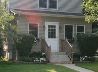 518 Illinois St, Geneva, IL 60134