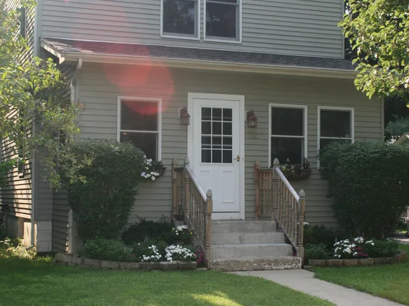 518 Illinois St, Geneva, IL 60134