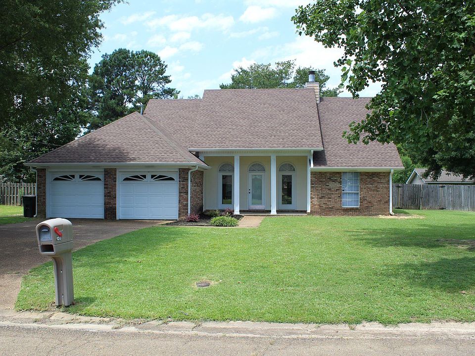 1st image of 130 E Swoope Dr