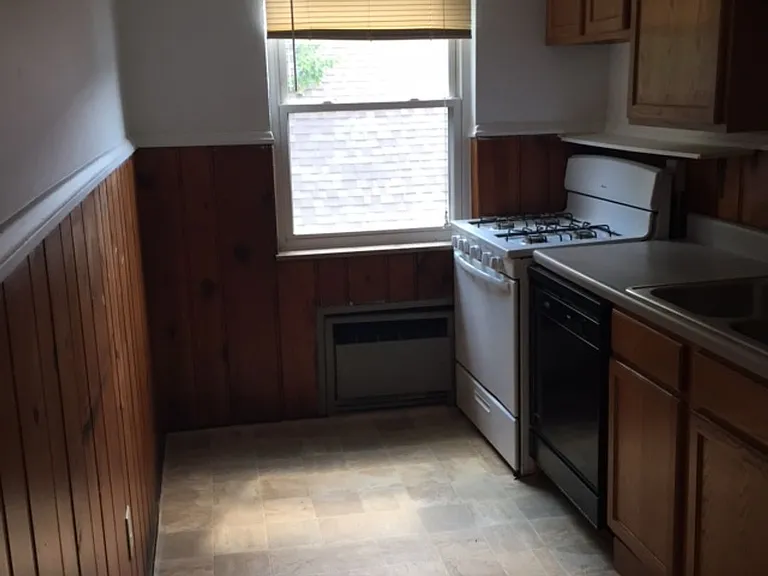 596 Lowell Ave — Photo 23
