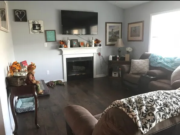 157 Glenwood Dr, Hubert, NC 28539