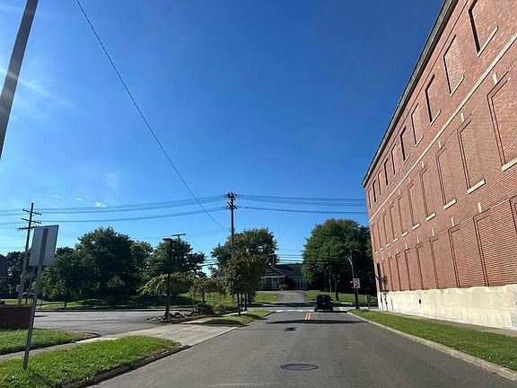 5th image of 3440 Milverton Rd