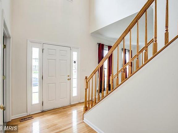 2nd image of 10205 Napoleon St