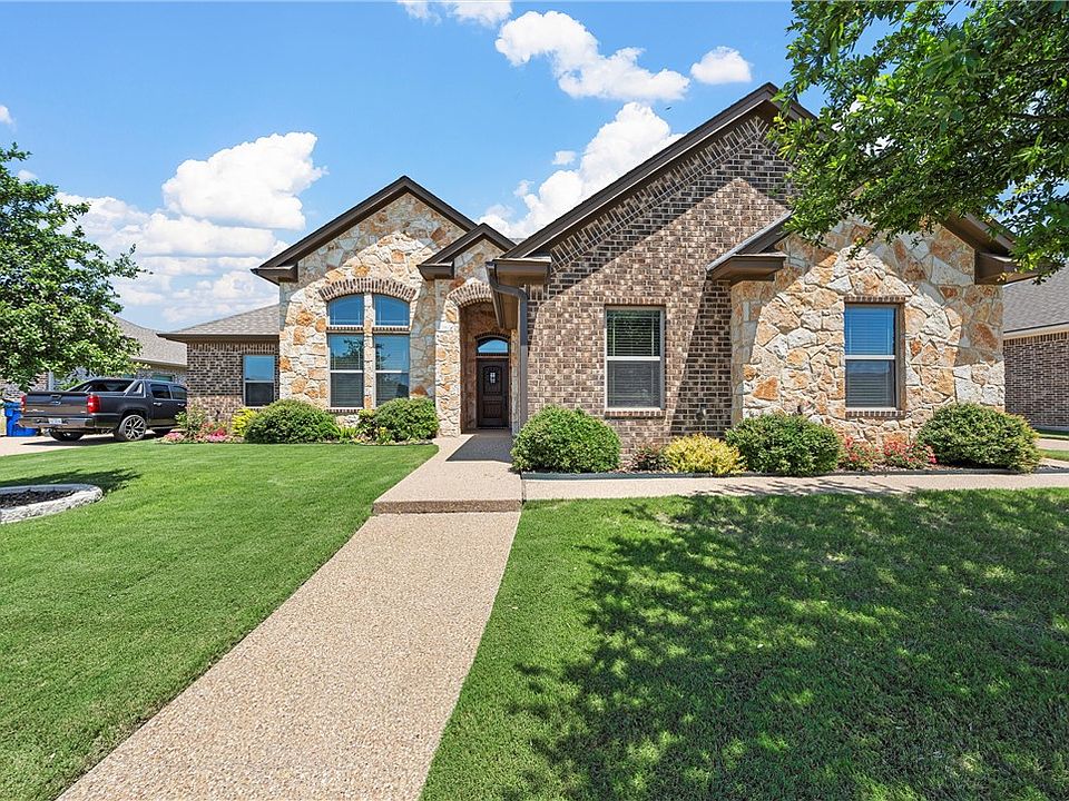 1st image of 10304 Creekside Ln