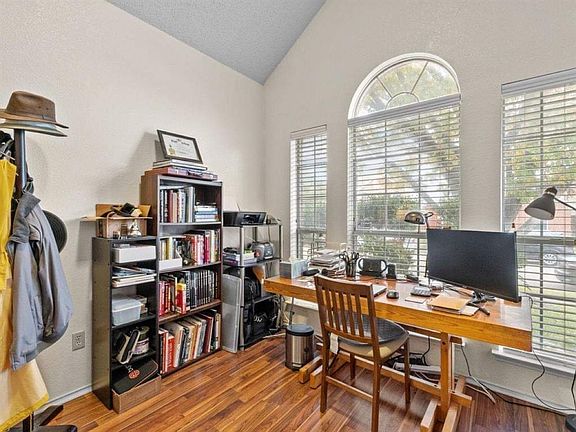 4th image of 4437 Sierra Dr