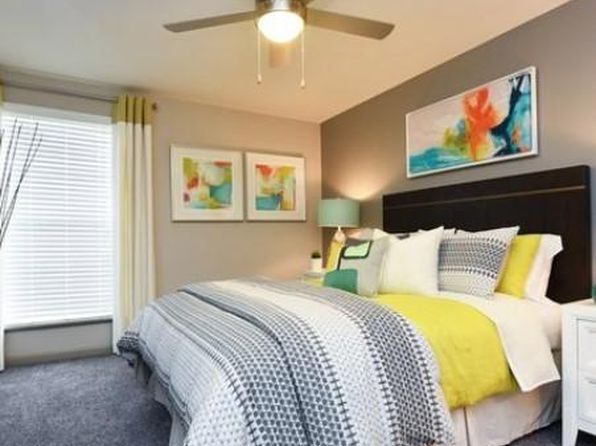 6430 Charlotte Pike #401