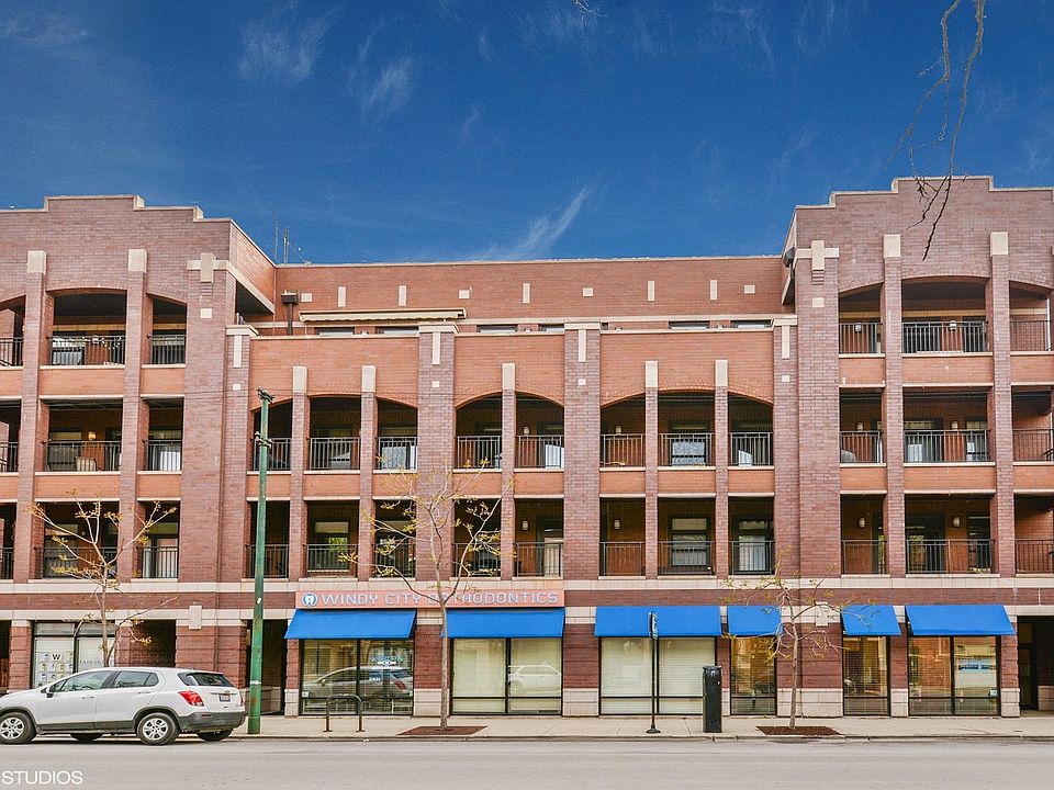 1st image of 2921 N Lincoln Ave #302