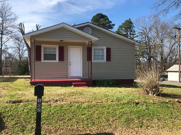 5th image of 102 Hillcrest Dr
