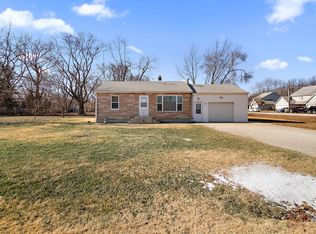 104 S English St, Braidwood, IL 60408
