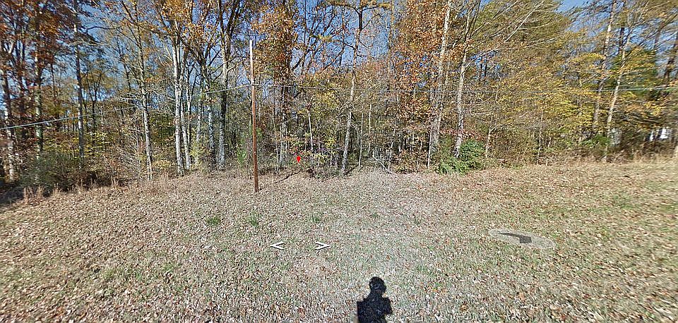 2nd image of 5075 Lake Darr Rd