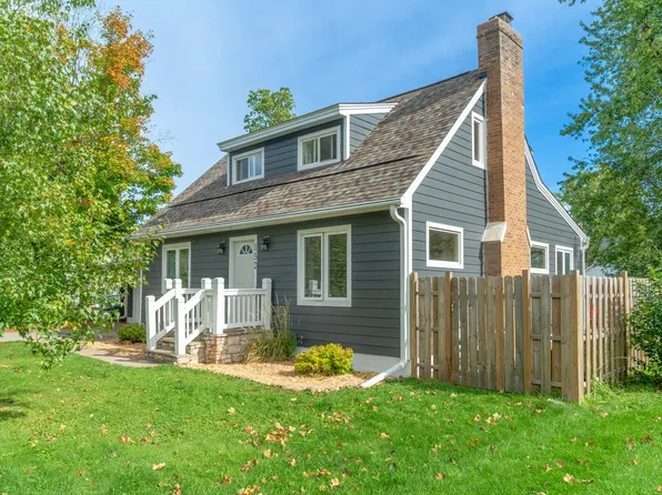 132 S Washington Ave, New Richmond, WI 54017
