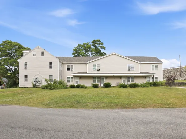 44 Howarth Rd Unit 5, Oxford, MA 01540
