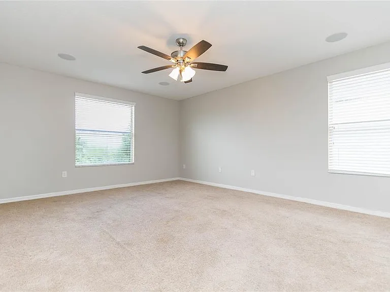 515 Vista Ridge Dr — Photo 43