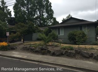 7590 SW Spruce St, Tigard, OR 97223