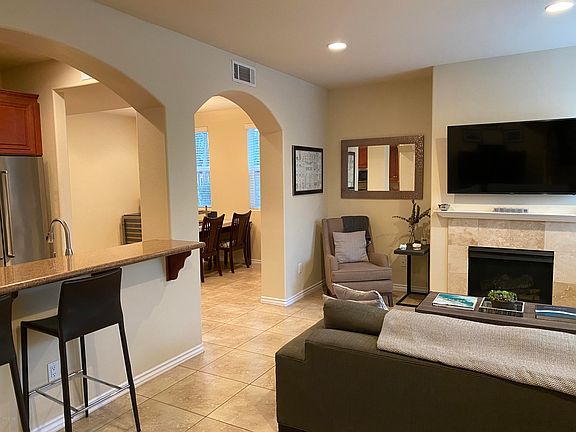 3rd image of 2415 Chiquita Ln