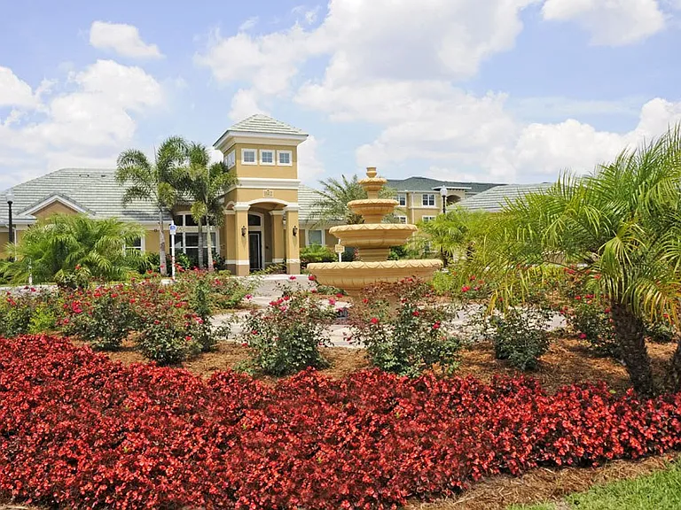 Autumn Place Apartments — Photo 14