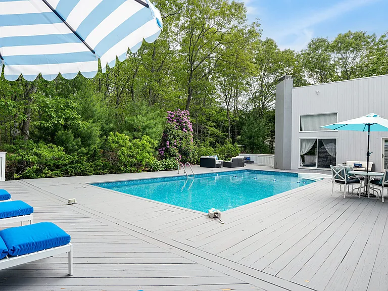 25 Lyme Ln — Photo 2