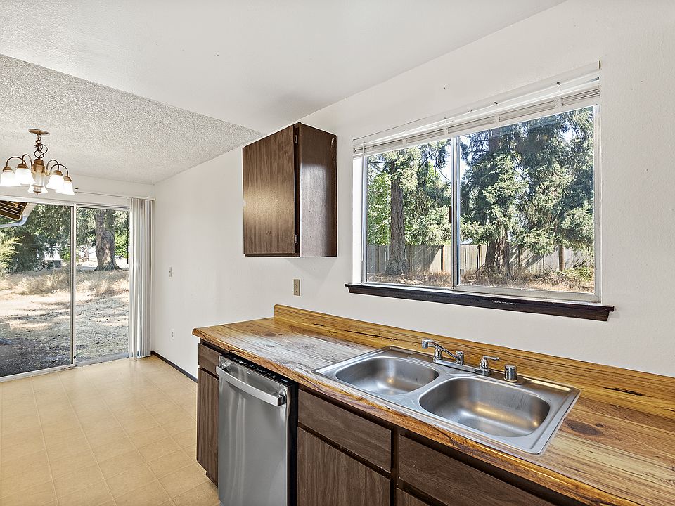 1st image of 1507 150th Street Ct S