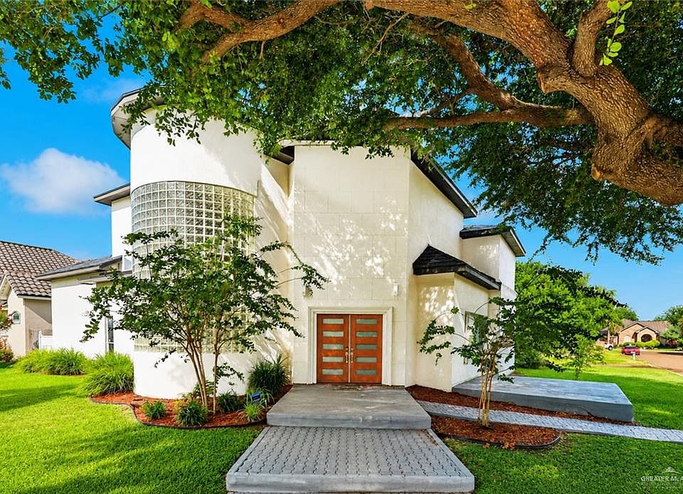 1st image of 3207 E San Luis Cir