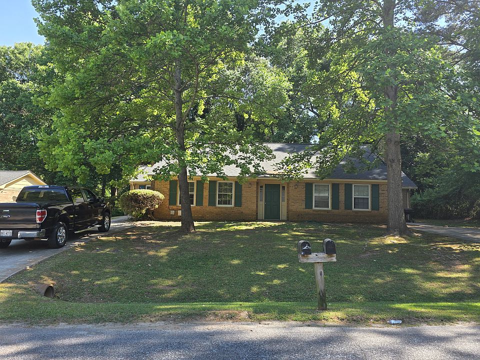 1st image of 220 Jockey Club Dr #1