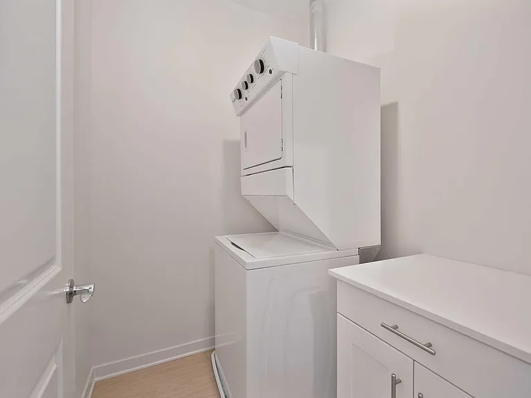 River Gate Townhomes — Photo 37
