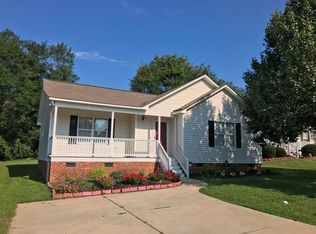 1032 Cove Cir, Clayton, NC 27520