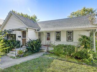 824 Singer Ave, Lemont, IL 60439