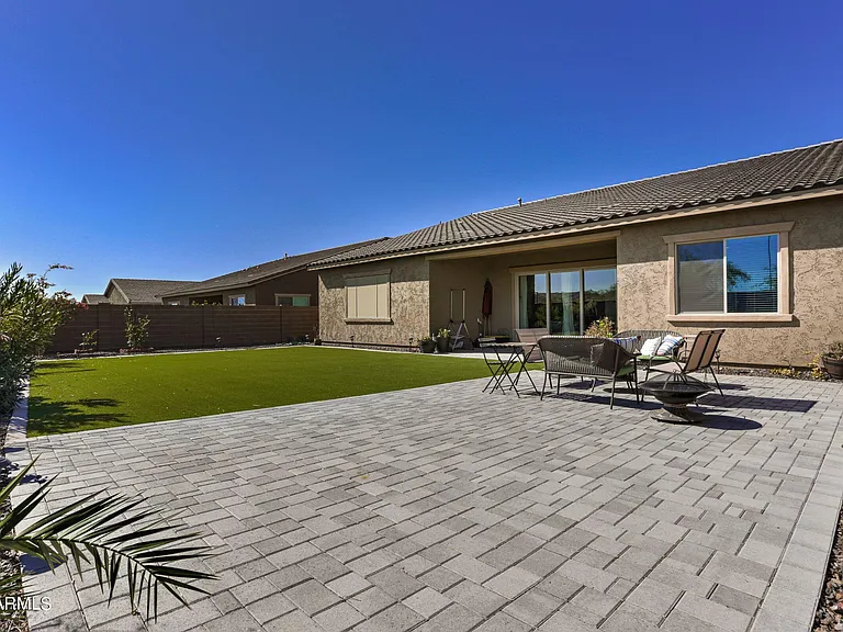 22533 N 93rd Dr — Photo 17
