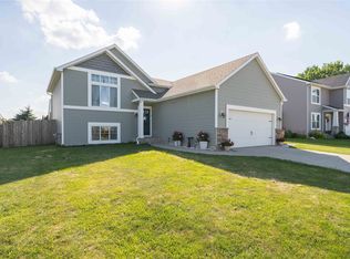 3308 Hawthorn Dr SW, Bondurant, IA 50035