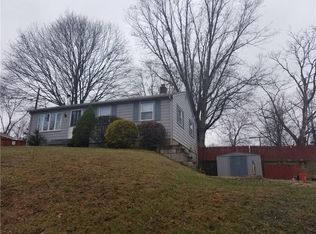 10 Bassett St, Coventry, RI 02816