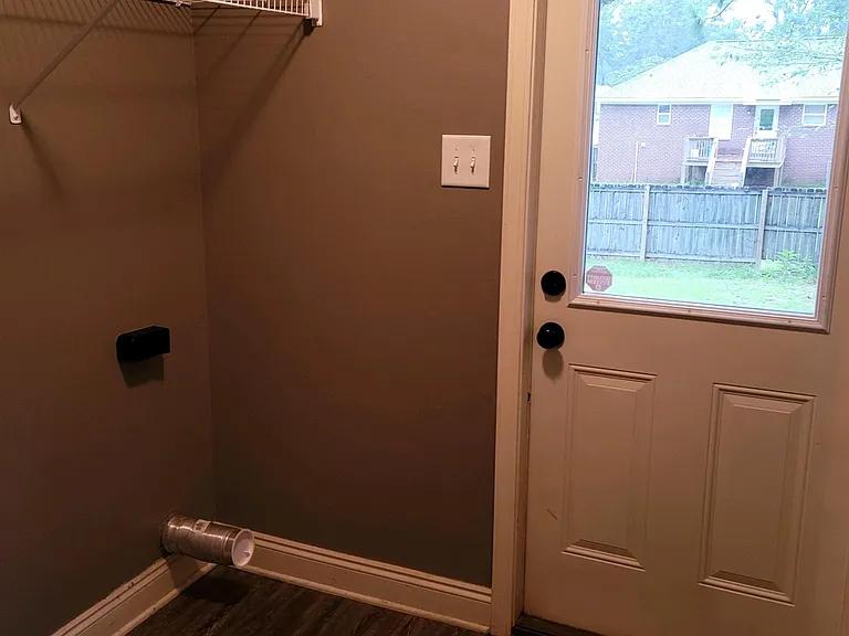 9530 Fox Hunter Ct W — Photo 6